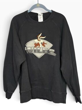 Vintage Warner Bros Black Crewneck Sweatshirt Wilee E. Coyote size large